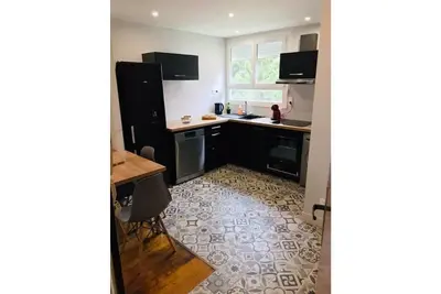 Image de Apt, 55m2, refait à Neuf, 😊tout confort, Wifi