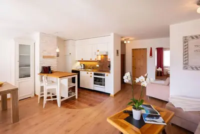 Image de Chesa Piz Cotschen 3 by Interhome
