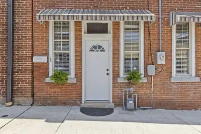 Image de Charming 1918 Historic Condo