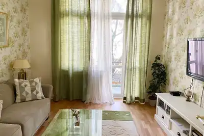 Image de Romantic Apartment with Balcony, quiet central street near Lichtentaler Allee