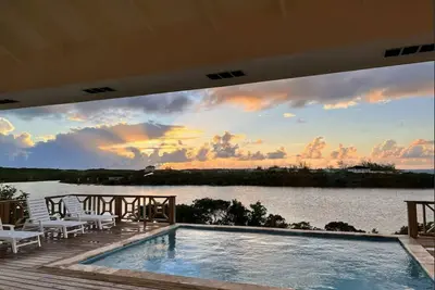 Image de Sunset Villa - Exuma Bahamas with Private Heated Pool! , Vacation Villa Moments with Private Heated P