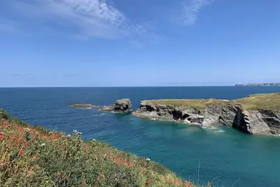Image de Rockies outstanding views over Port Gaverne