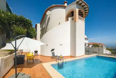 Belle maison de vacances privée avec piscine privée, climatisation, Wifi, Tv, terrasse et parking