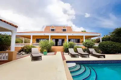 Image de Oceanfront villa w\/ Private Pool - 3 Bedroom - Coral Estate