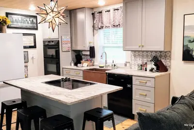 Image de Steele Magnolia -Newly renovated charming cottage