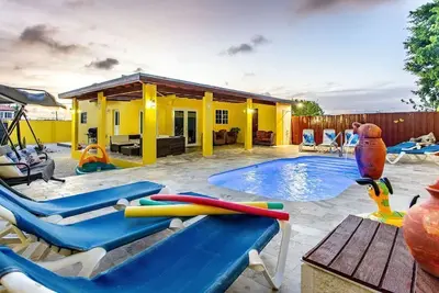 Image de Beautiful & spacious villa with private pool, just  3 minutes from Eagle Beach