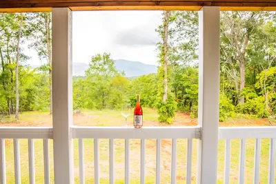 Image de July Discount! Romantic 2 Br 2 story w\/mountain views and stunning outdoor space