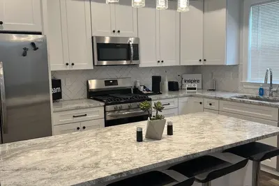 Image de The Heart Of Nola! ! ! Luxurious 2 Bedroom 2 Bath