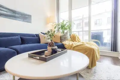 Image de Luxury Junior 2-bedroom condo in the heart of Downtown