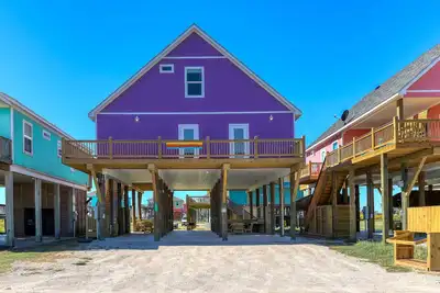 Image de New Hottub! Unobstructed Ocean Views! 250 ft to Beach! Sleeps People 21 in Beds!