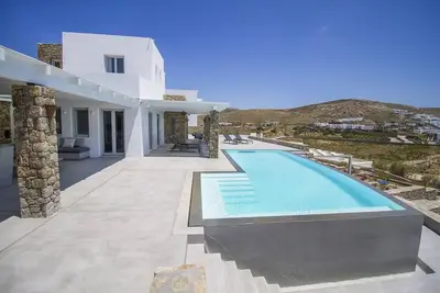 Image de ExquisiteVilla/Magnificent view/Luxury design/Infinity pool/ Security Guard Live