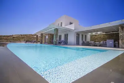 Image de Villa Ellia 2 is Magnificent Villa for14 guests close to Elia beach