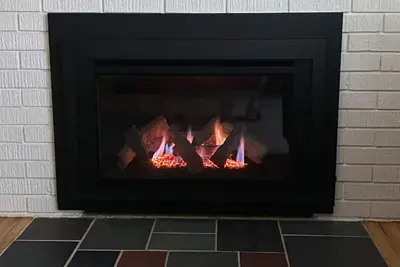 Image de Fireplace, One-Floor in Quiet Neighborhood Home - whole house for you