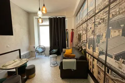 Image de Rue Pétion, Métro Voltaire, avec Air Conditionné