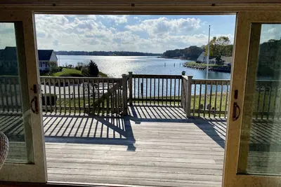 Image de Comfortable Bass River Waterfront Home