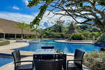 Image de Dog-friendly home near the ocean with a pool, volleyball, washer\/dryer, Ac
