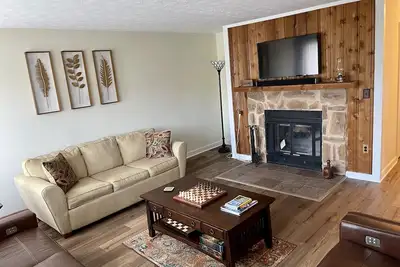 Image de 2 Bedroom Condo - Snow Tubing, Ski!