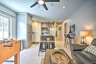 Image de Enchanted Woods Game Room, Two Kitchens & Fire Pit