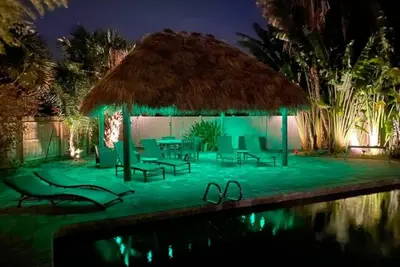 Image de Spacous Beachouse with private pool