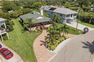 Image de Waterfront Key West Style Home