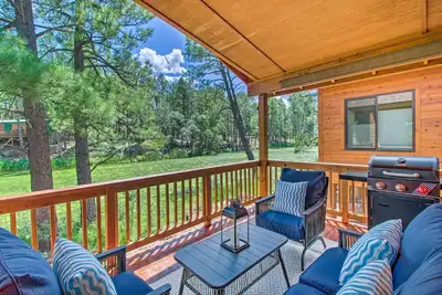 Game Room + Private Dock: Lakeside Cabin!