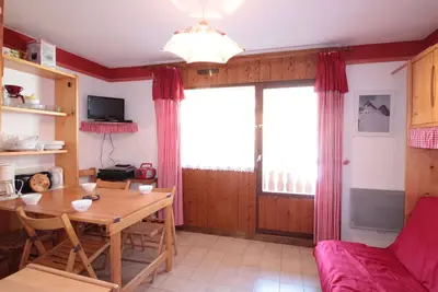 Image de Studio 4 pers avec balcon, proche pistes et commerces, centre village