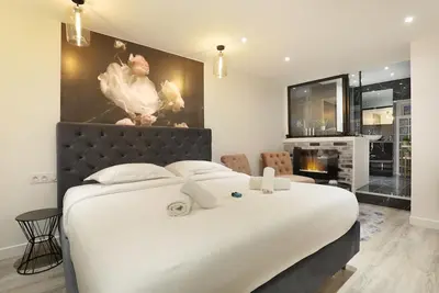 Image de St Honore - Deux Chambres Appartement, Couchages 6
