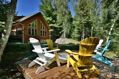 Image de Pet Friendly Lost Dutchman Lodge On Teal Lake