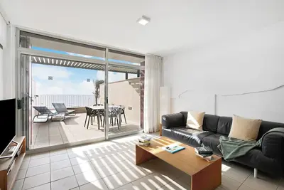 Image de Appartement de vacances 'Casa Médano 16 En El Médano' avec vue sur la mer, terrasse et Wi-Fi
