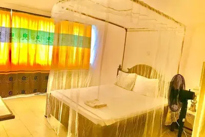 Image de Spacious apartments directly at the beach in a lively area!
