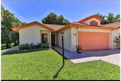Image de Beautiful Townhome - Sunny Getaway for Snowbirds - 3 month minimum rental