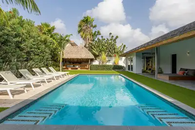 Image de New Luxury Villa 5 Minutes to the Beach and Restaurants\/Shops