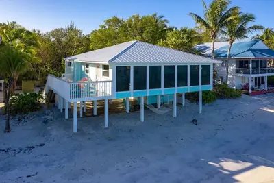 Image de Windows on the Water: Beachfront Home with Stunning Views & Privacy