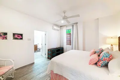 Image de South Coast beachfront villa Hb