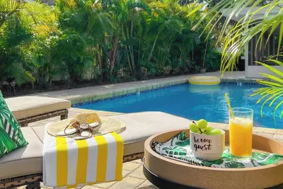 Image de Tropical Luxury: Pool, Game Room, Near Beaches