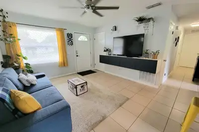 Image de Cute. Cozy. Charming. Home in The Heart of Clermont, Fl