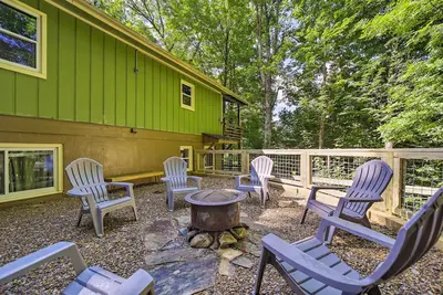 Image de Charming Maggie Valley Getaway w/ Fire Pit!