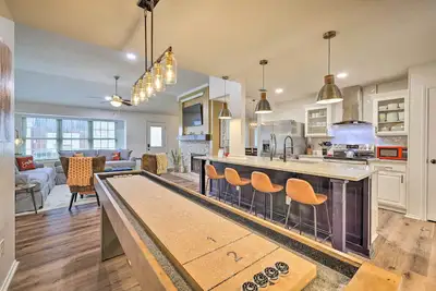 Image de San Antonio Family Home w/ Game Room & Fire Pit!