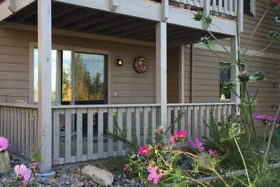 Image de Quiet place close to downtown/Capitol with trails nearby--charming neighborhood