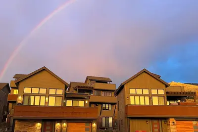 Image de Modern Ski House- Private Wildhorse Gondola to the Base.