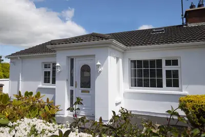 Charming 4-Bed Cottage in Dungannon