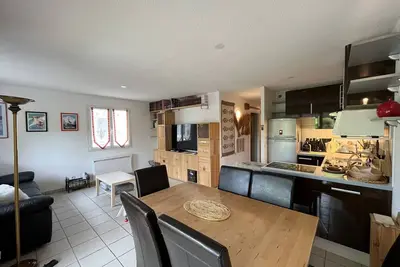 Image de Appartement cosy avec terrasse et garage Ă deux pas des pistes!