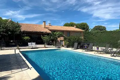 Image de Entre Alpilles et Luberon - Grande maison familiale 10 pers - piscine