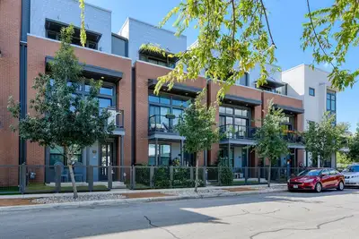 Image de Urban Modern Pearl Group Rental - Sleeps 20