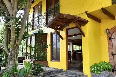 Image de 3 bedroom mountain oasis in Escazú, San José