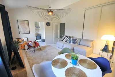 Image de Appartement face au Palais des Papes avec terrasse