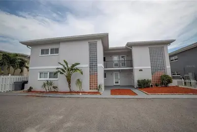 Image de Anyone Woiuld Love this Condo and the Area you can't beat