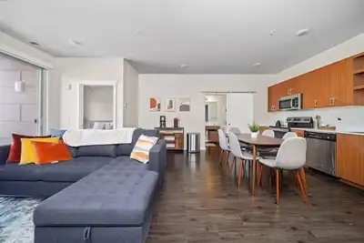 Image de Modern Condo Near Downtown Tc and on Tart Trail