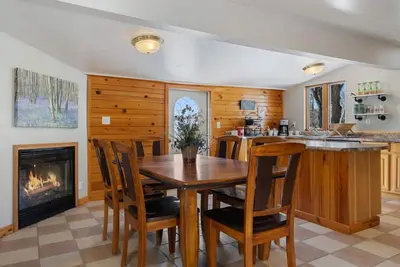 Image de Mqt 3br Close to Ski/Bike - Enjoy Prime Location!