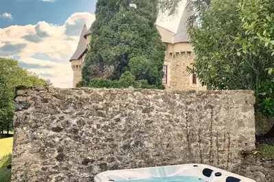 Image de Petite maison privée et son jardin médiéval au coeur du Périgord Vert